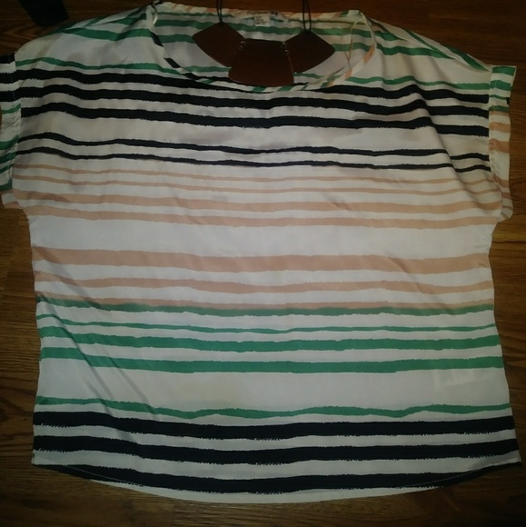 Forever 21 Blouse - Picture 1 of 2